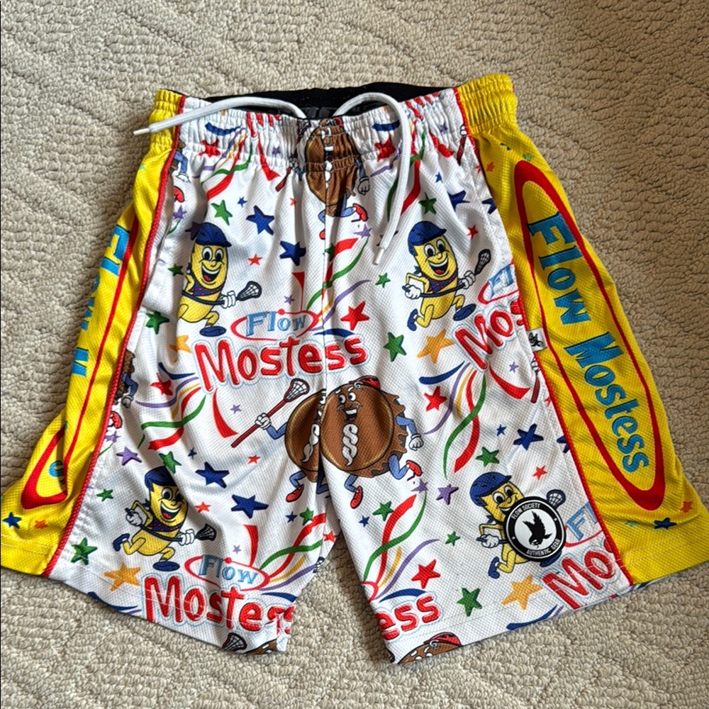 DISCONTINUED Kids Flow Society Shorts size medium